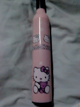 payung hello kitty.