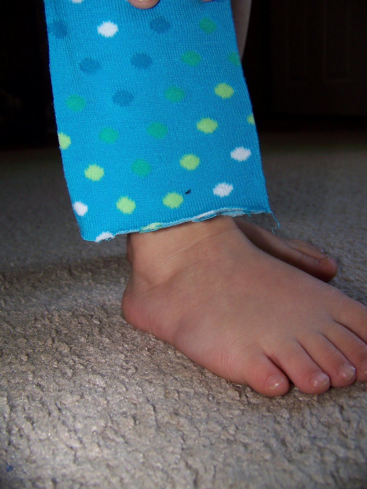 Mommy's Favorite Things Baby Leg Warmers Tutorial