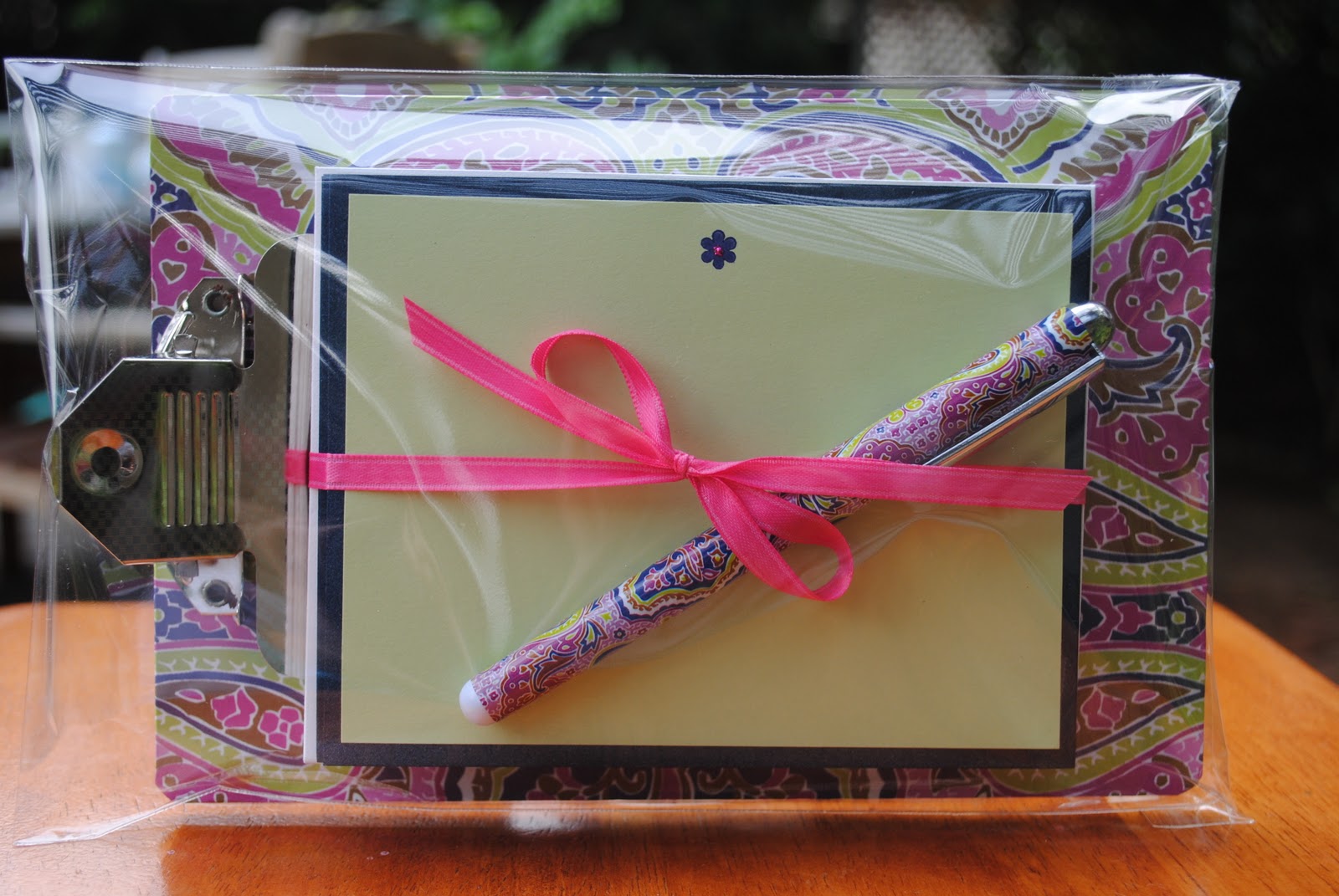 Jac o' lyn Murphy "Writeon" Stationery