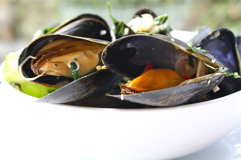 Steamed Mussels With Prosecco