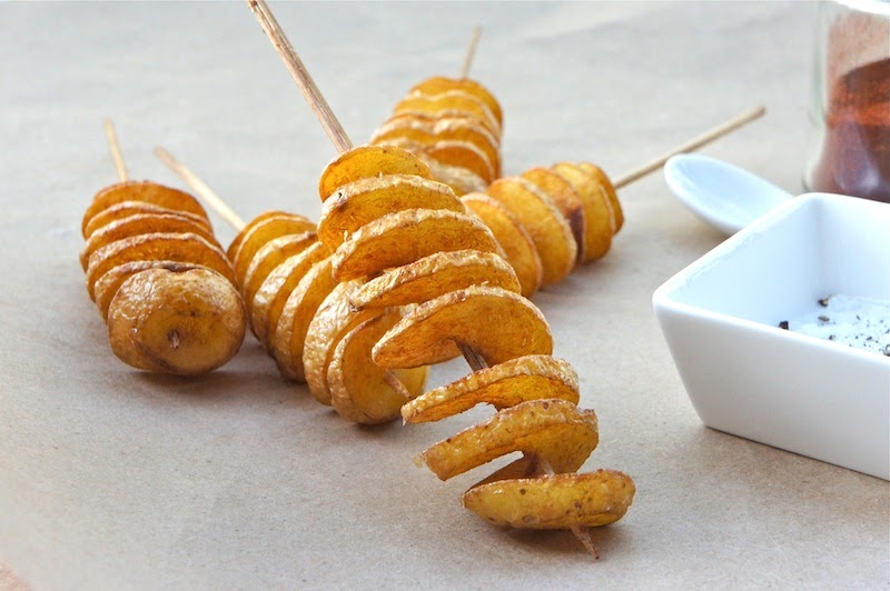 Spiralized Curly, Oven Baked Potato Fries I Vegan & Gluten Free