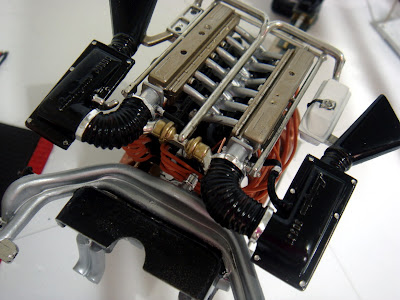 Divers - Table Moteur/Engine V8 - Garage Diorama - 1/18 - Autos