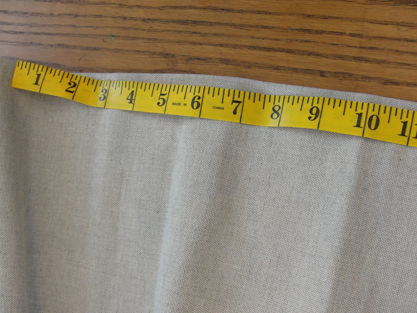 one half world How to sew a table skirt