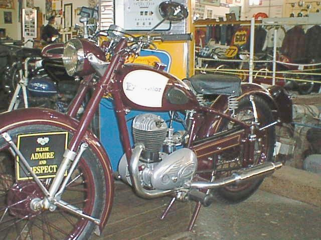 [excelsior_1953_courier_c2_148cc.jpg]