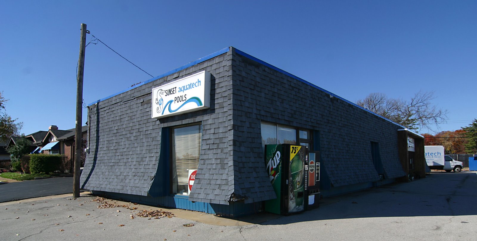 [sunset+aquatech+01.jpg]