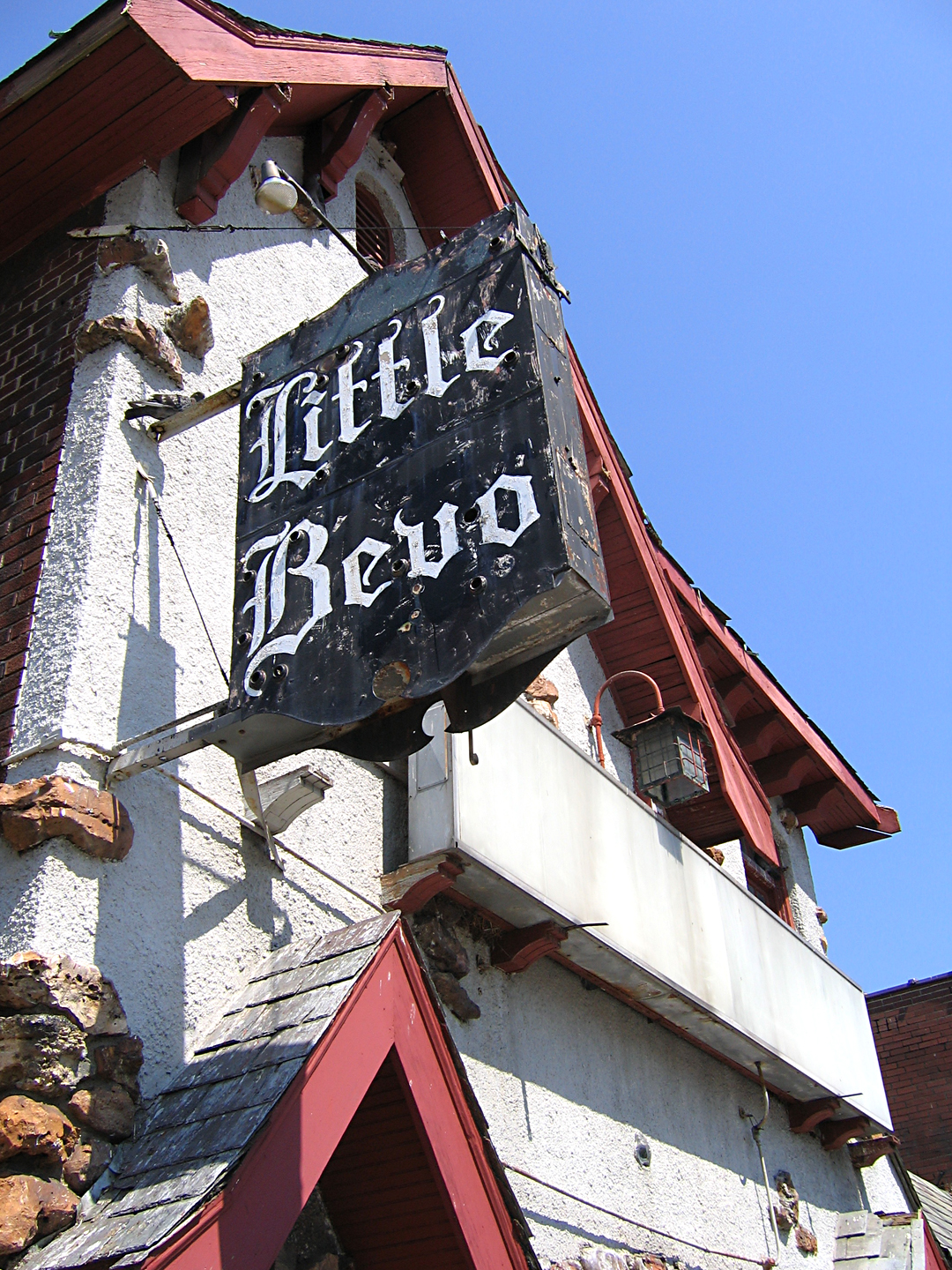 [little+bevo+01.jpg]