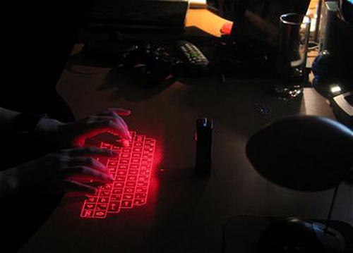 [bluetooth_laser_virtual_keyboard3.jpg]