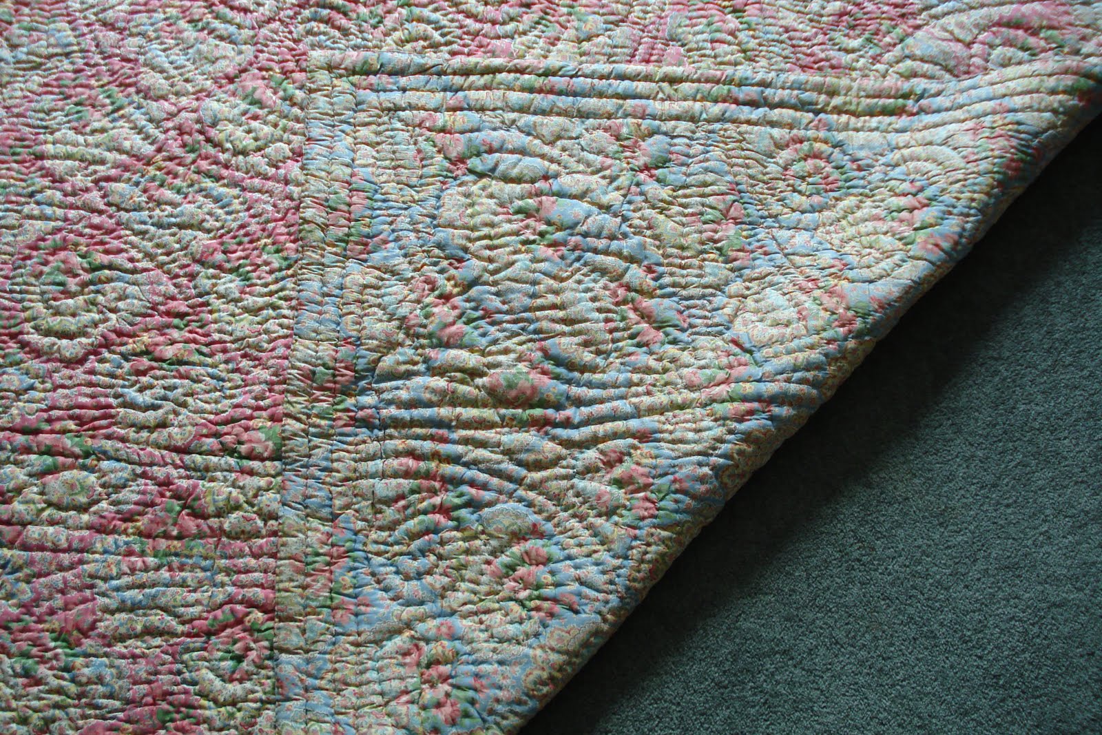 Welsh Quilts Pink and Blue Paisley Quilt