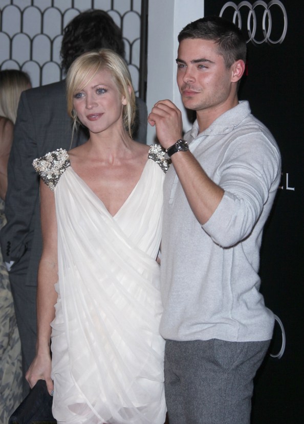 zac efron 2011 golden globes. zac efron 2011 pics. zac efron 2011 golden globes.