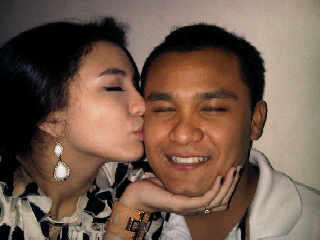 ciuman maut artis indonesia/bambang-gene.blogspot.com