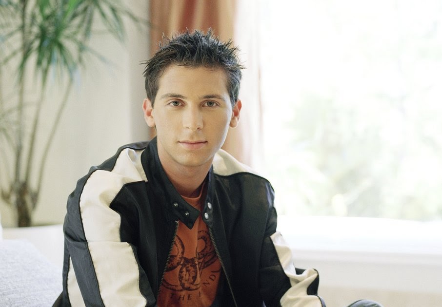 Male Beauty Exposed: Justin Berfield