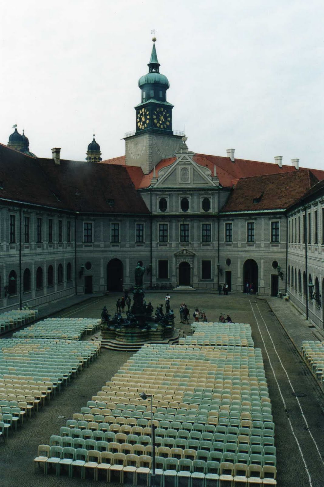 [img285.jpg]