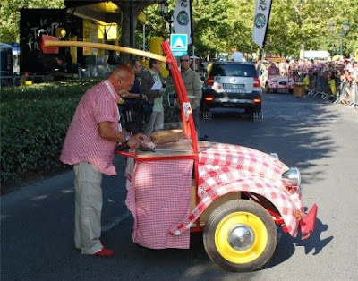 Hot dog stand VW half car