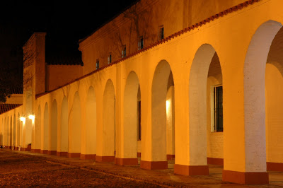 Un sector del patio en el complejo museológico