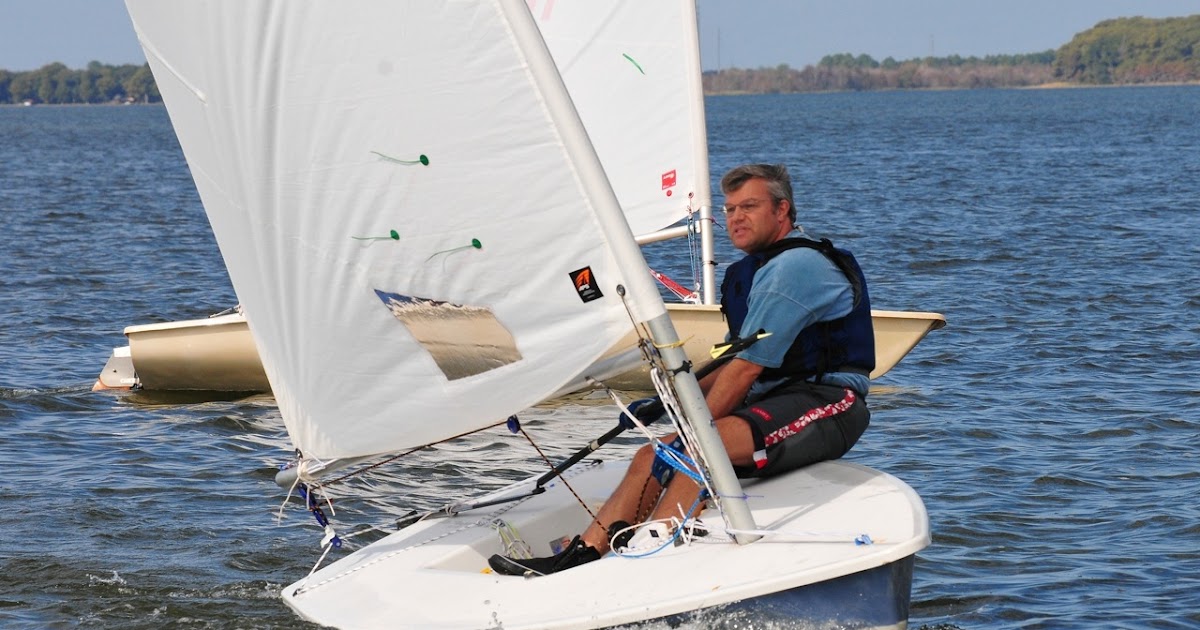 How to Sail the Laser LASERS LOOK FOR THE BEST TEN OF THE YEAR.