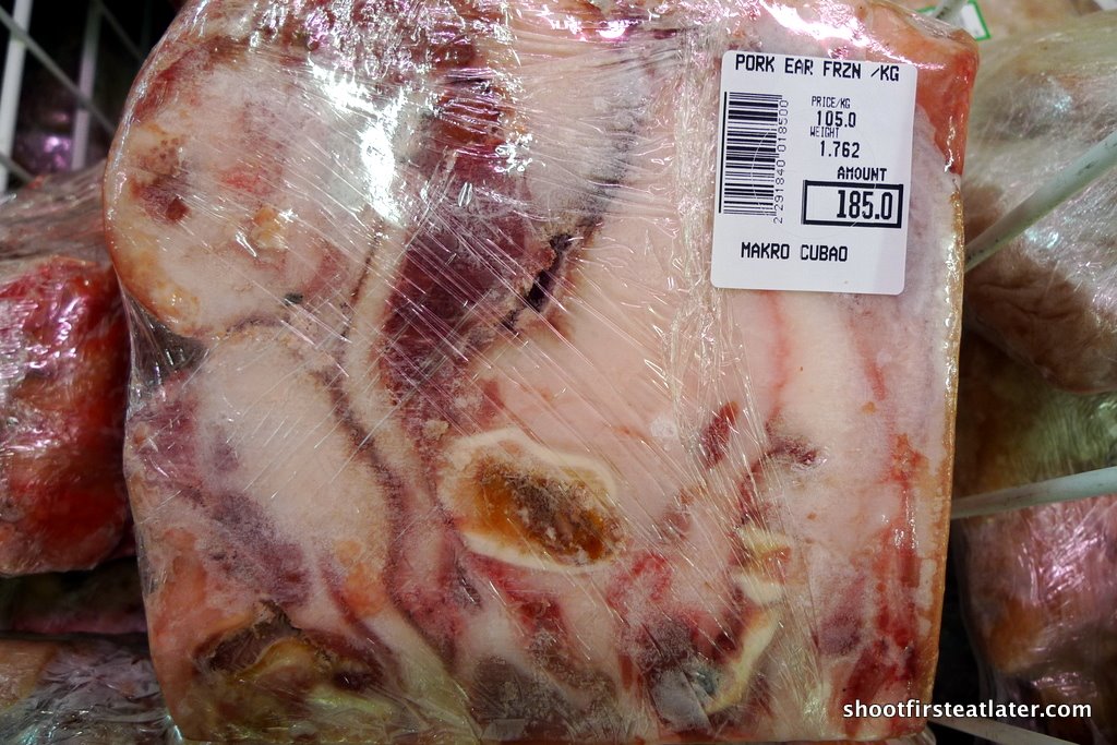 [Makro+pork+ear.jpg]