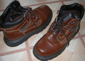 [boots1s.jpg]
