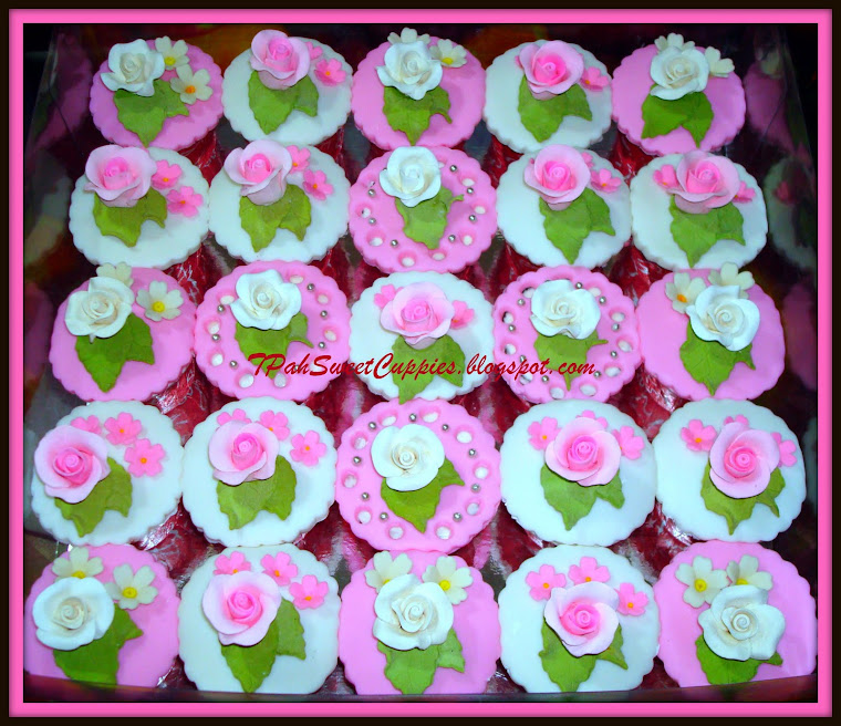 Pink Hantaran Cupcakes - 26/11/2010
