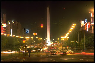 obelisco, calle corrientes, argentina travel, turismo y hoteles año 2009
