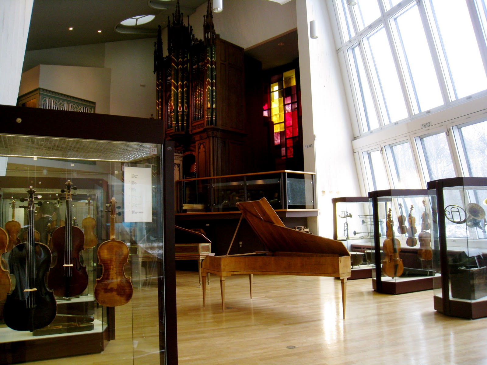 City Lights Berlin MusikinstrumentenMuseum (Musical Instrument Museum)