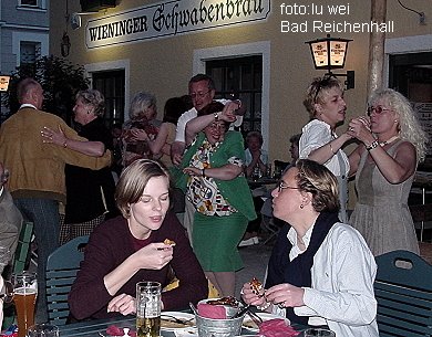 [啤酒圓舞曲.JPG]