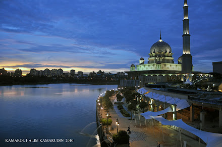 Putrajaya Mosque, Kuala Lumpur, Malaysia