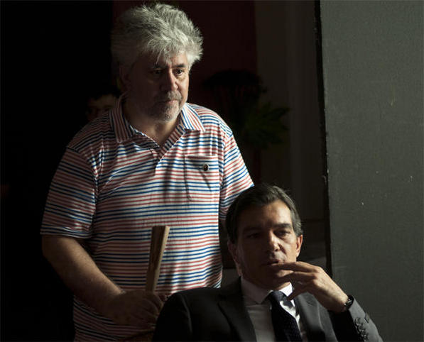 Festival de Cannes 2011 : les films sélectionnés - analyse critique du blanc lapin dans Dossiers antonio_banderas_la_piel_que_habito