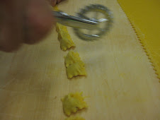 Cutting Agnolotti al Plin