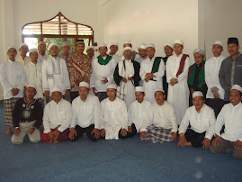 Foto bersama para ulama Salafiyah