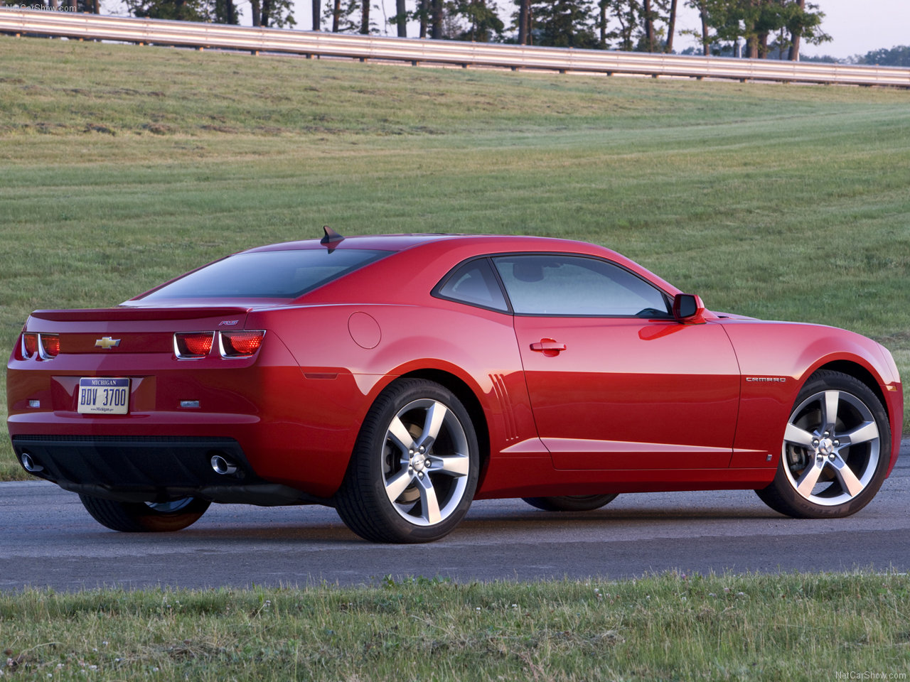 [chevrolet+camaro+2010+(11).jpg]