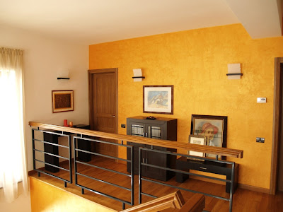 interior hol