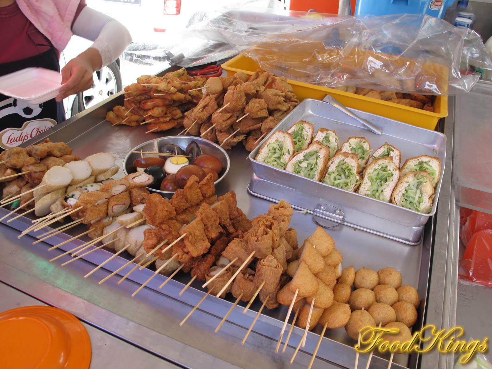 FoodKings Port Klang Air Buah