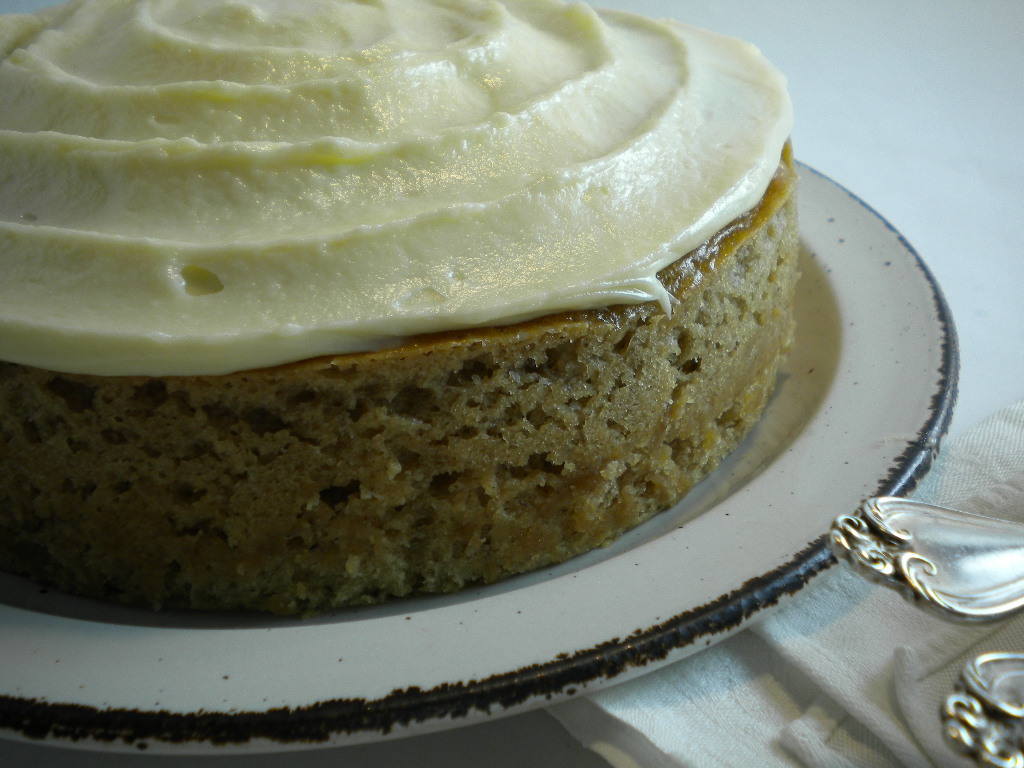Banana Refrigerator Cake with Dreamy Creamy White Chocolate Frosting