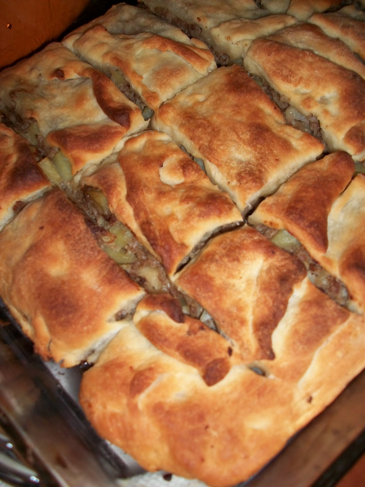 E CAFE Patatesli Kıymalı Açma Börek