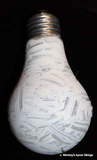 Mommy's Apron Strings: Day 1 of Christmas Party! Light Bulb Ornaments