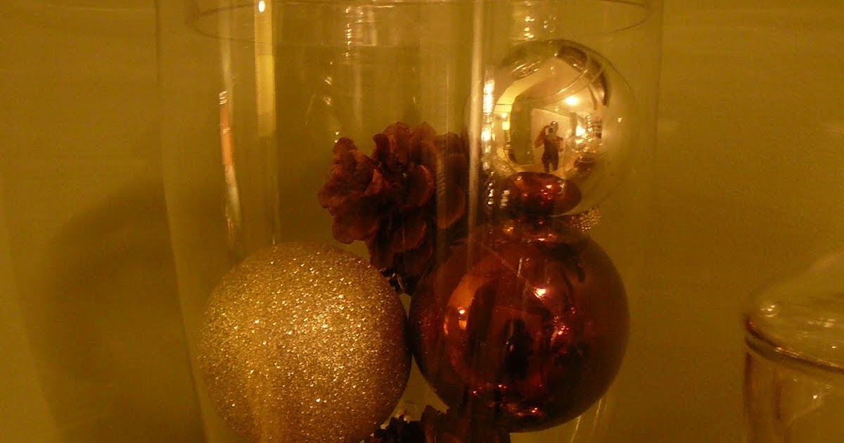 FOCAL POINT STYLING HOW TO DECORATE GLASS CONTAINERS FOR CHRISTMAS