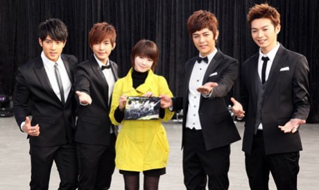 http://2.bp.blogspot.com/_xy6xfNXMbR0/S6skNGnk0mI/AAAAAAAAADg/ze9DuUP-mrU/s1600/20100325_fahrenheit_1-460x274.jpg