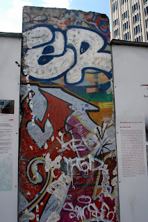 Graffiti Mondo Berlin Germany