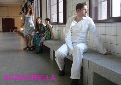 Scissorella