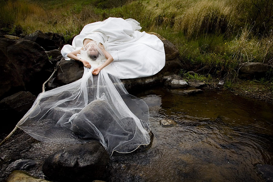 Jen van der Vecht Photography: Casting Brides for a FREE Trash the