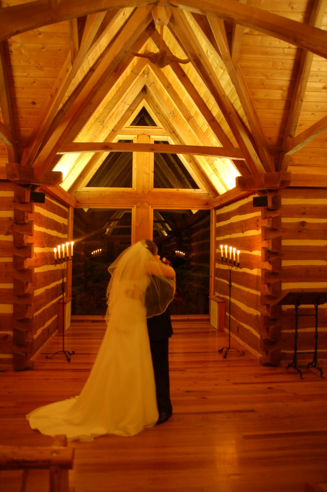 Creekwalk Inn Bed And Breakfast Elopement Package At Creekwalk