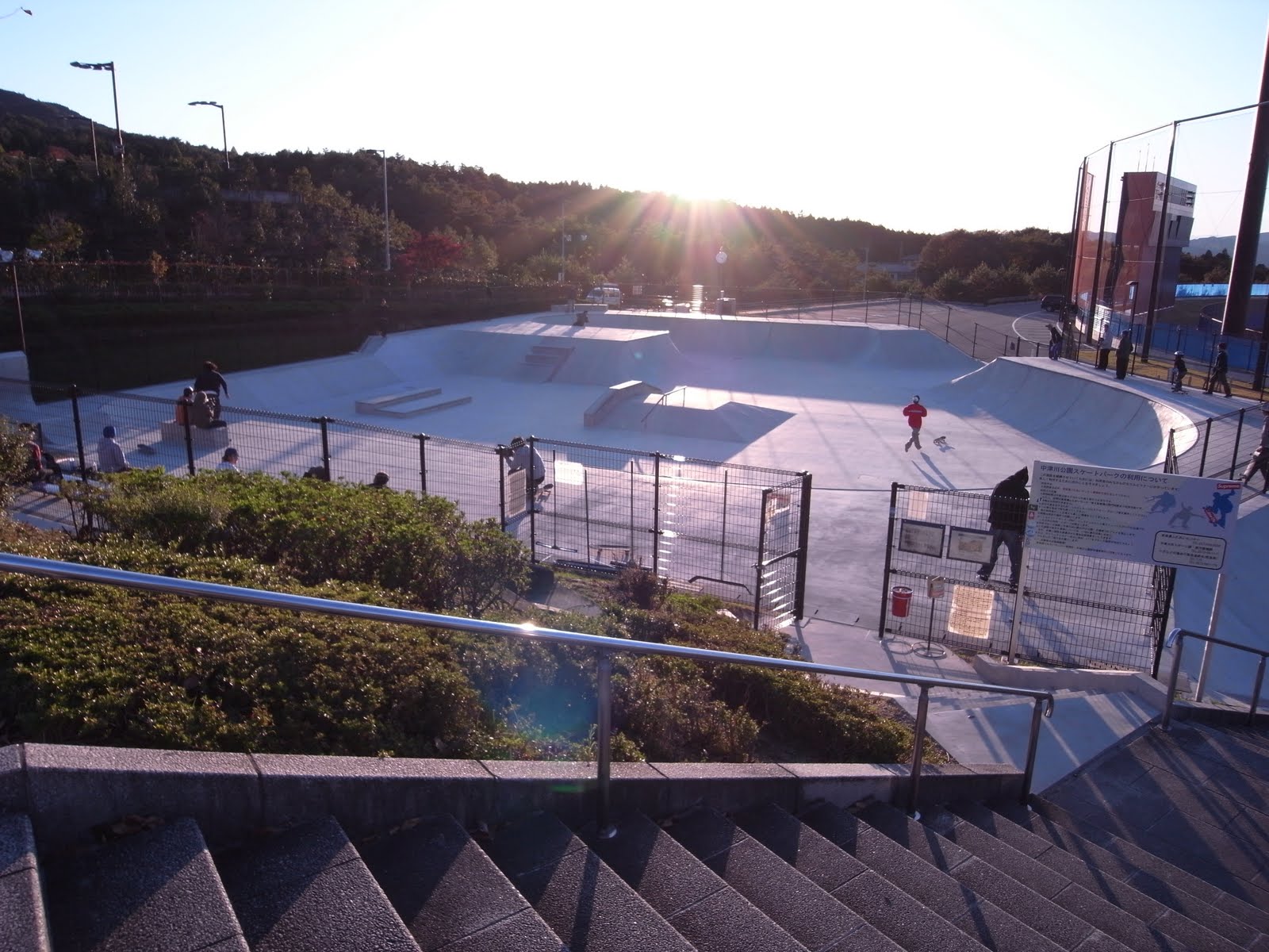 [R0010966.JPG]