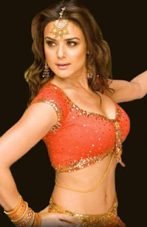 Bollywood Popular hot and sexy model Preity zinta photos pics wallpaper images