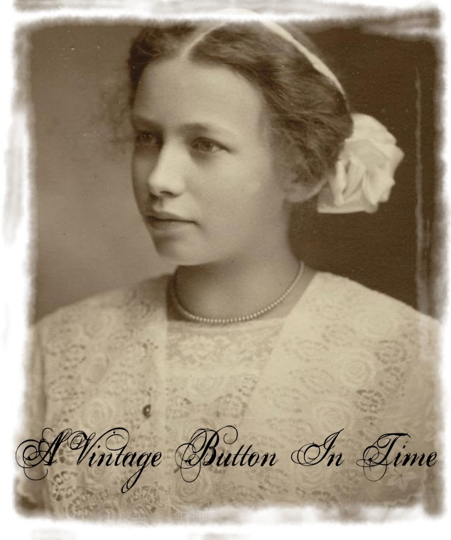 A Vintage Button In Time
