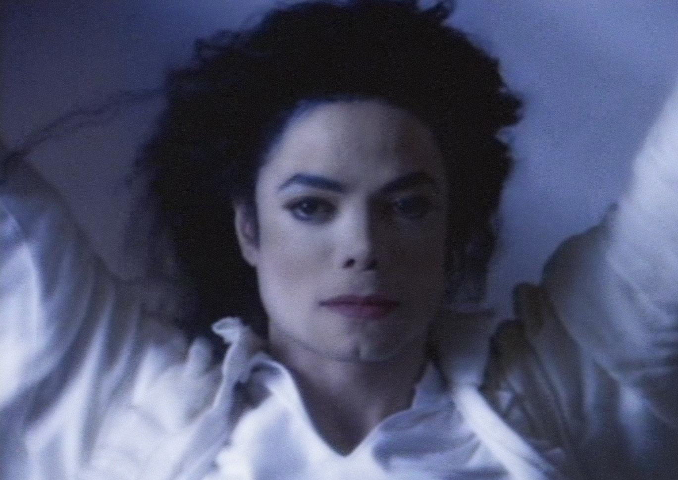 Michael+Jackson_Ghosts+1.jpg