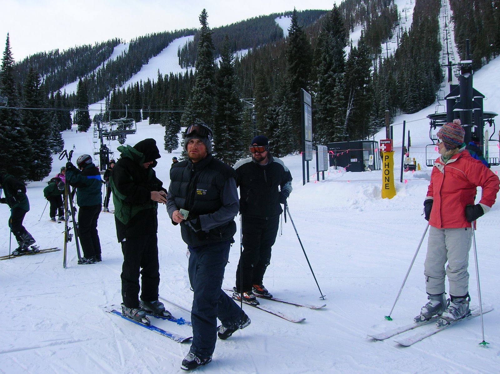 [skiing_4.JPG]