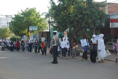 insidewinme: Foto Long March Remaja Muslim Menolak Pergaulan Bebas
