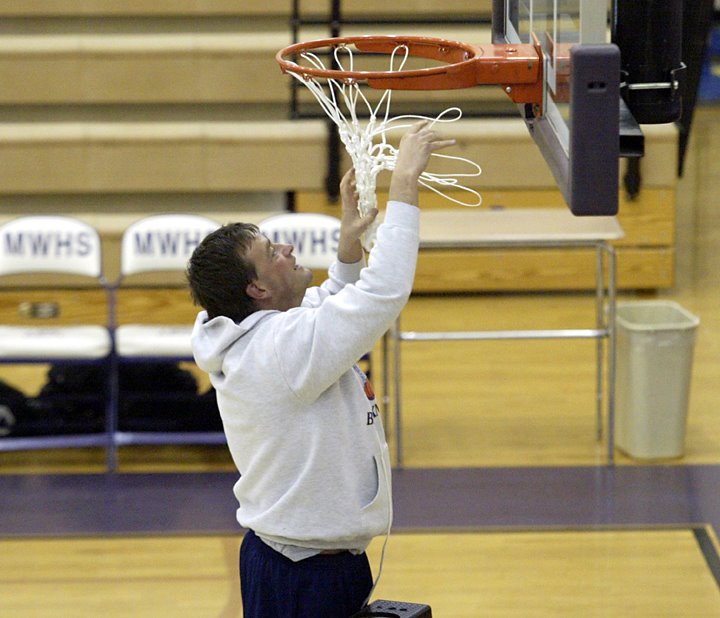 [ecgmwnfagirlshoops15a.jpg]