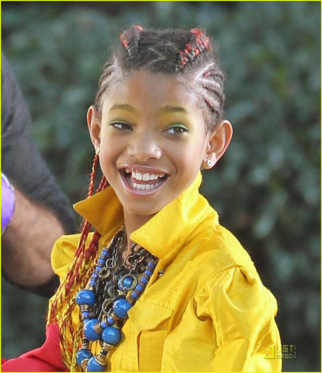 . Willow Smith's "21st Century Girl" Snippet