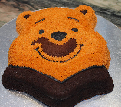 Character Cakes on Cake On The Brain  Winnie The Pooh Birthday Cake